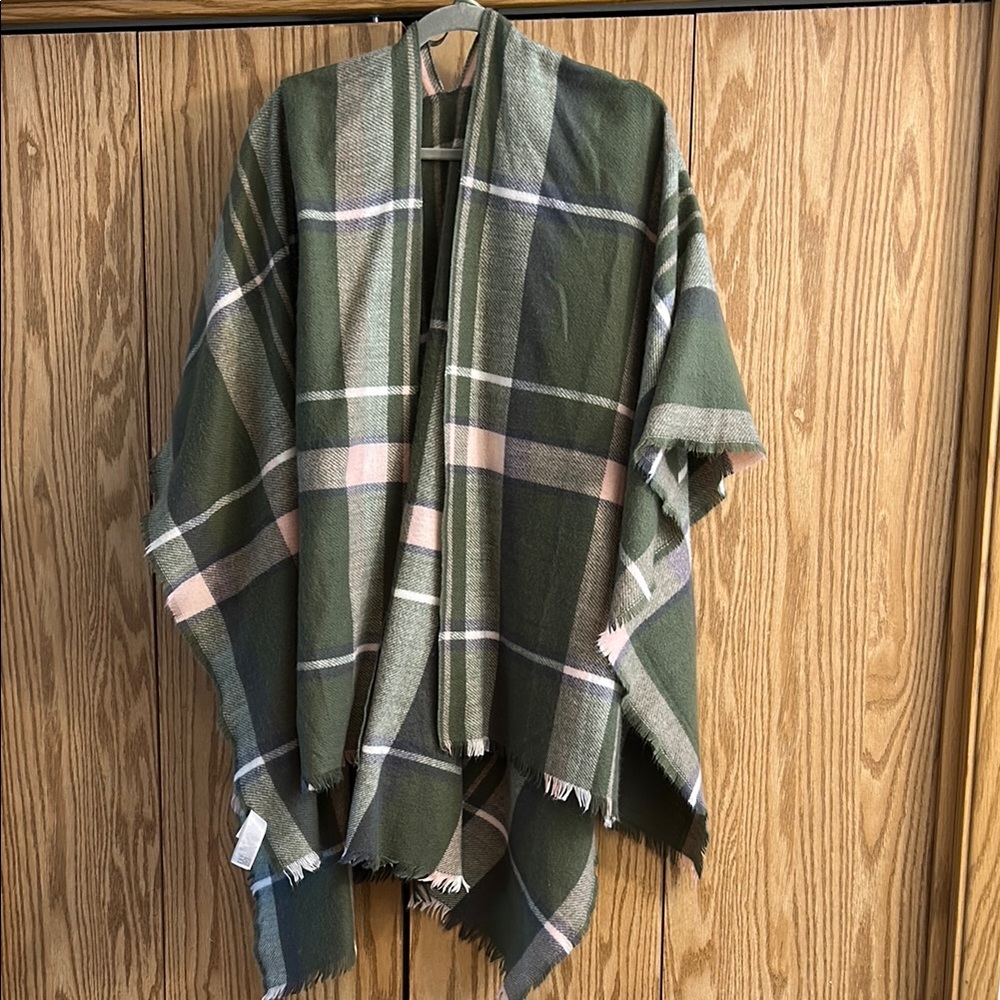 Old Navy Green Plaid Shawl